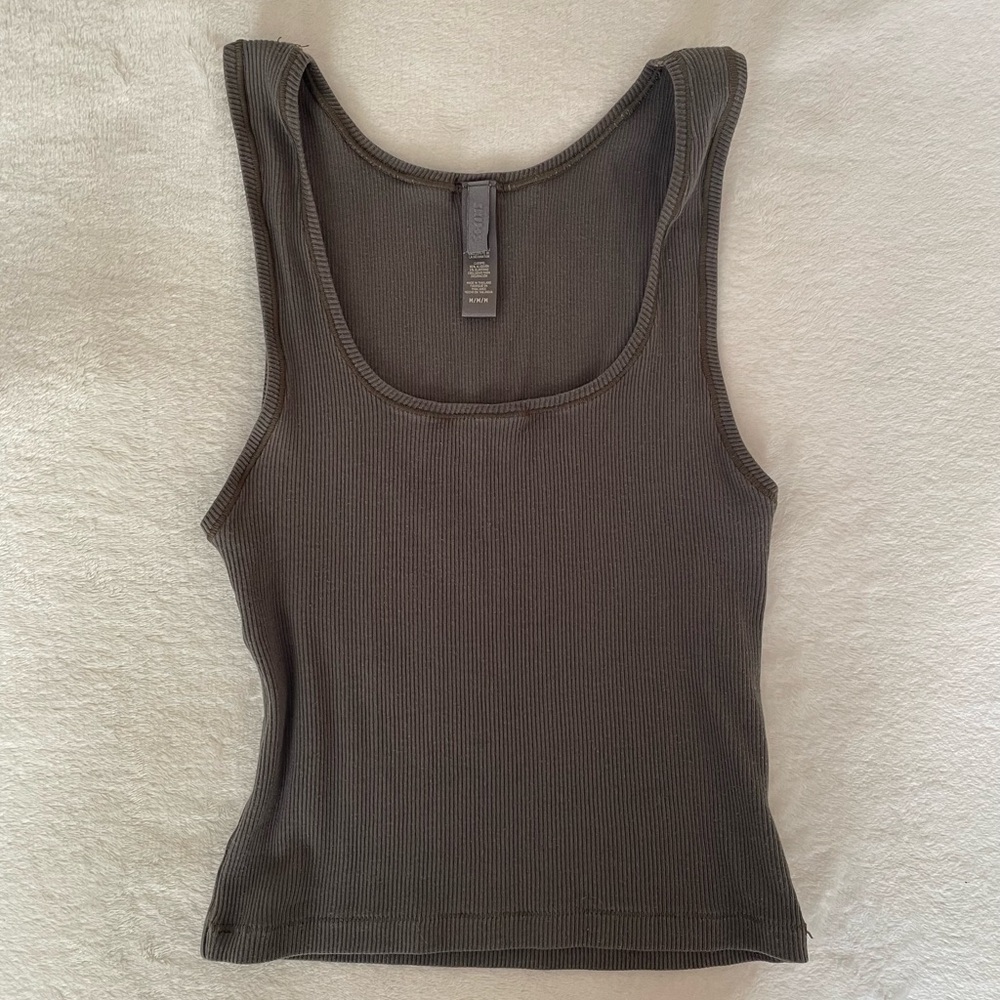 SKIMS Gray Tank Top sz M